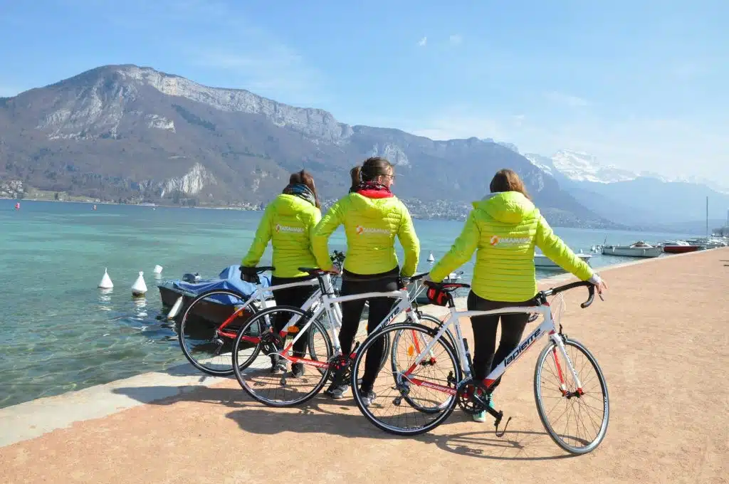 location vélo route annecy